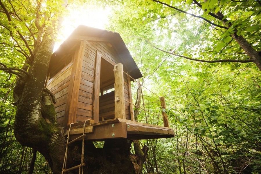 Comment fabriquer une cabane facilement ?